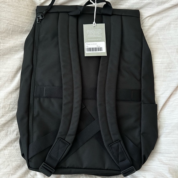 Everlane The ReNew Transit Backpack Black NEW - Picture 4 of 7